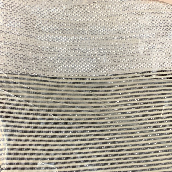 NWT ALOHA TOTE BAG IN CANVAS SILVER - Picture 3 of 8